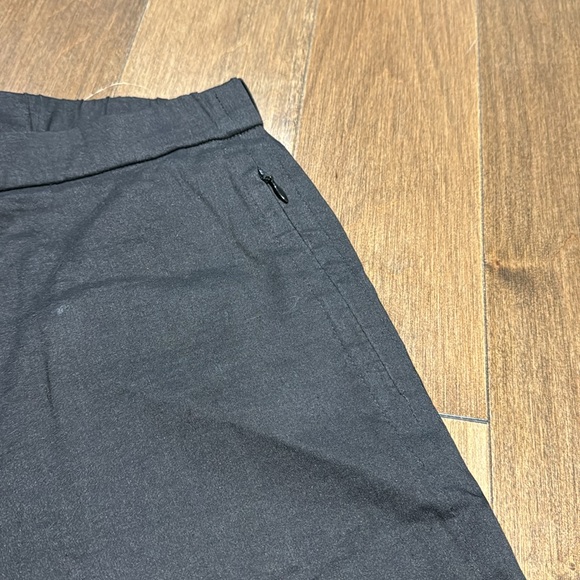 Theory black pants size 8 - Picture 4 of 5